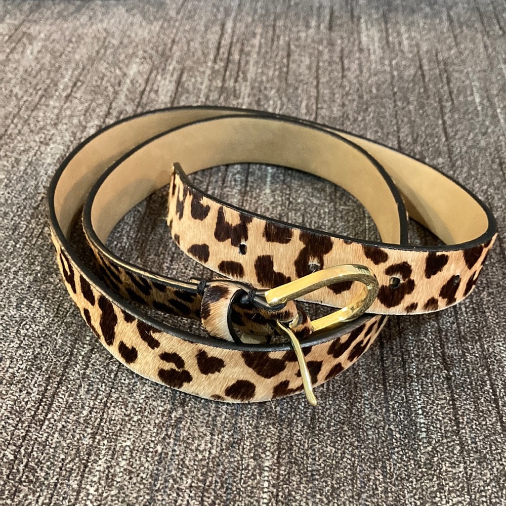 Leopard print belt